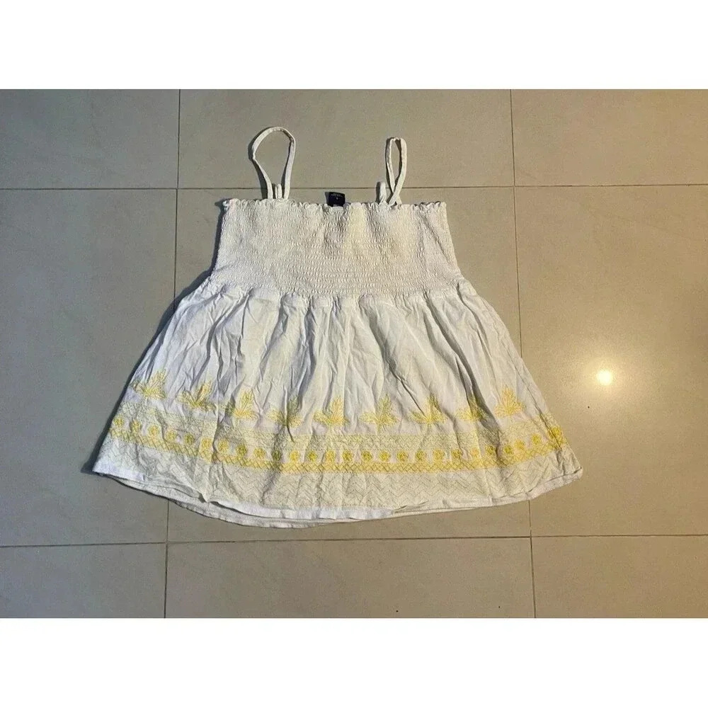 3 Cute Top Bundle - Picture 2 of 10